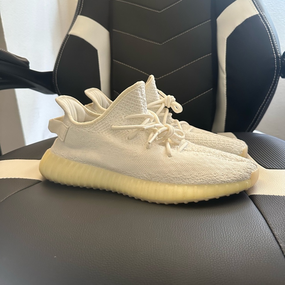 Adidas Yeezy Triple White Size 10.5